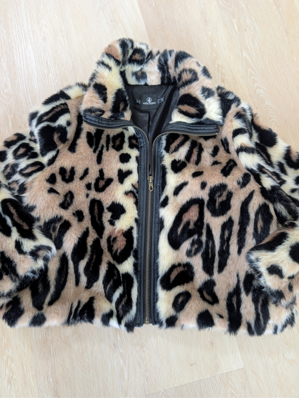 Volcom Faux Fur Leopard Print Zip Jacket Size 16 Woman's